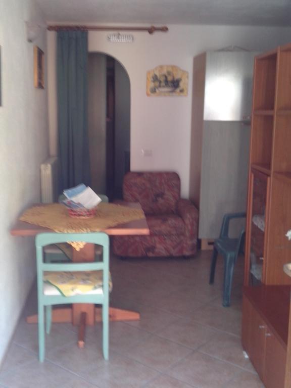 Casa Debili Apartamento San Teodoro  Quarto foto